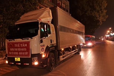 Vĩnh Phúc Logistics tham gia chương trình trao yêu thương nhận nụ cười