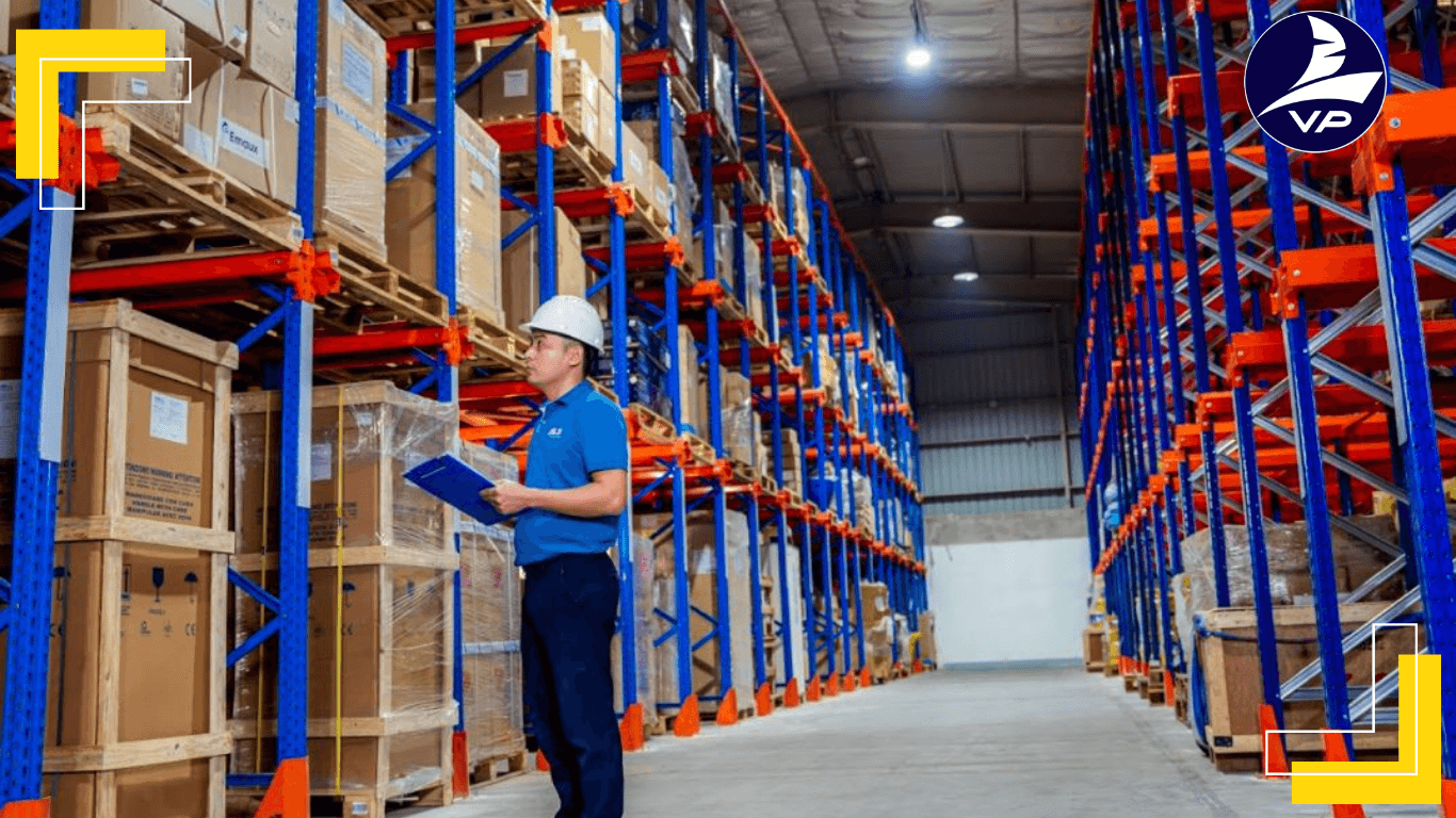 Kho bãi kết hợp vận tải